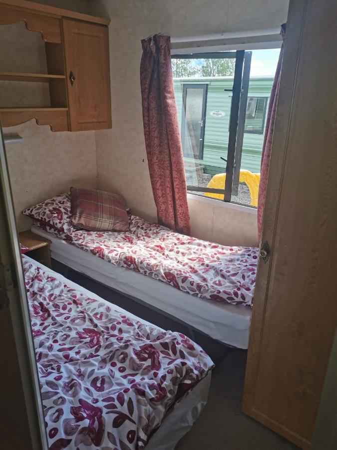 Вилла Lochlands Caravan Park X Форфар Экстерьер фото