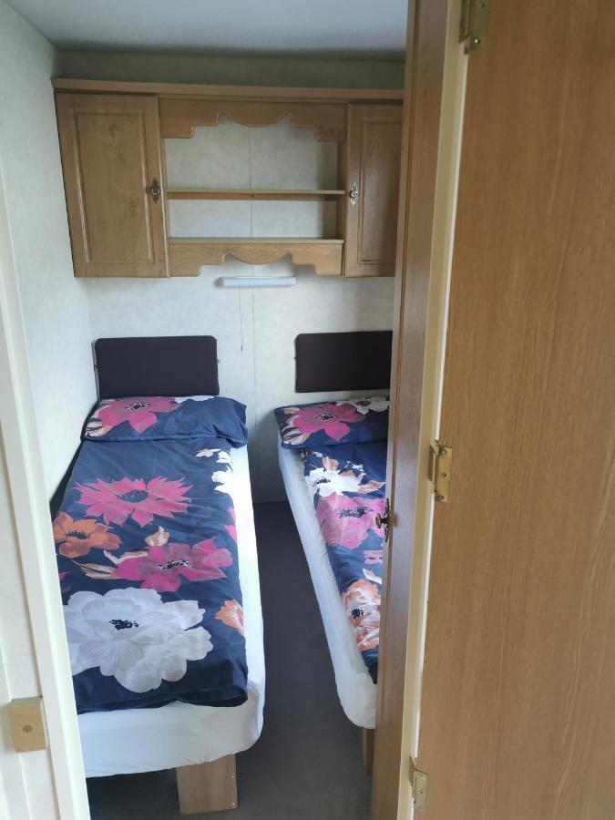 Вилла Lochlands Caravan Park X Форфар Экстерьер фото