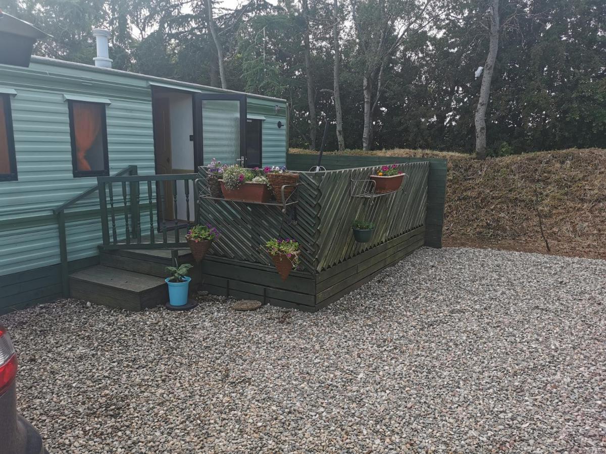 Вилла Lochlands Caravan Park X Форфар Экстерьер фото