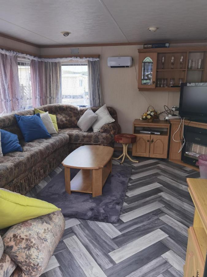 Вилла Lochlands Caravan Park X Форфар Экстерьер фото